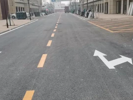 蘇州廠區(qū)劃線施工就找飛揚(yáng),專業(yè)團(tuán)隊(duì)、誠信服務(wù) 蘇州廠區(qū)劃線施工就找飛揚(yáng),專業(yè)團(tuán)隊(duì)、誠信服務(wù)